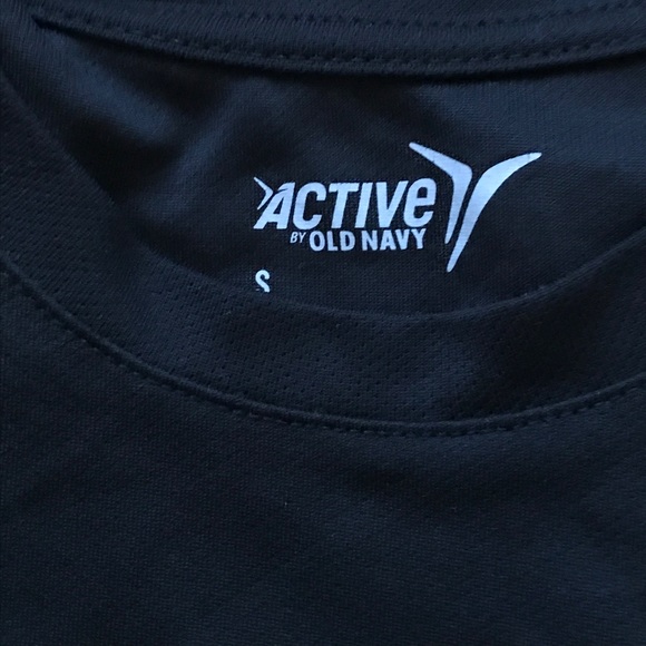 2 Men's activewear Short Sleeve Tops - Picture 4 of 5